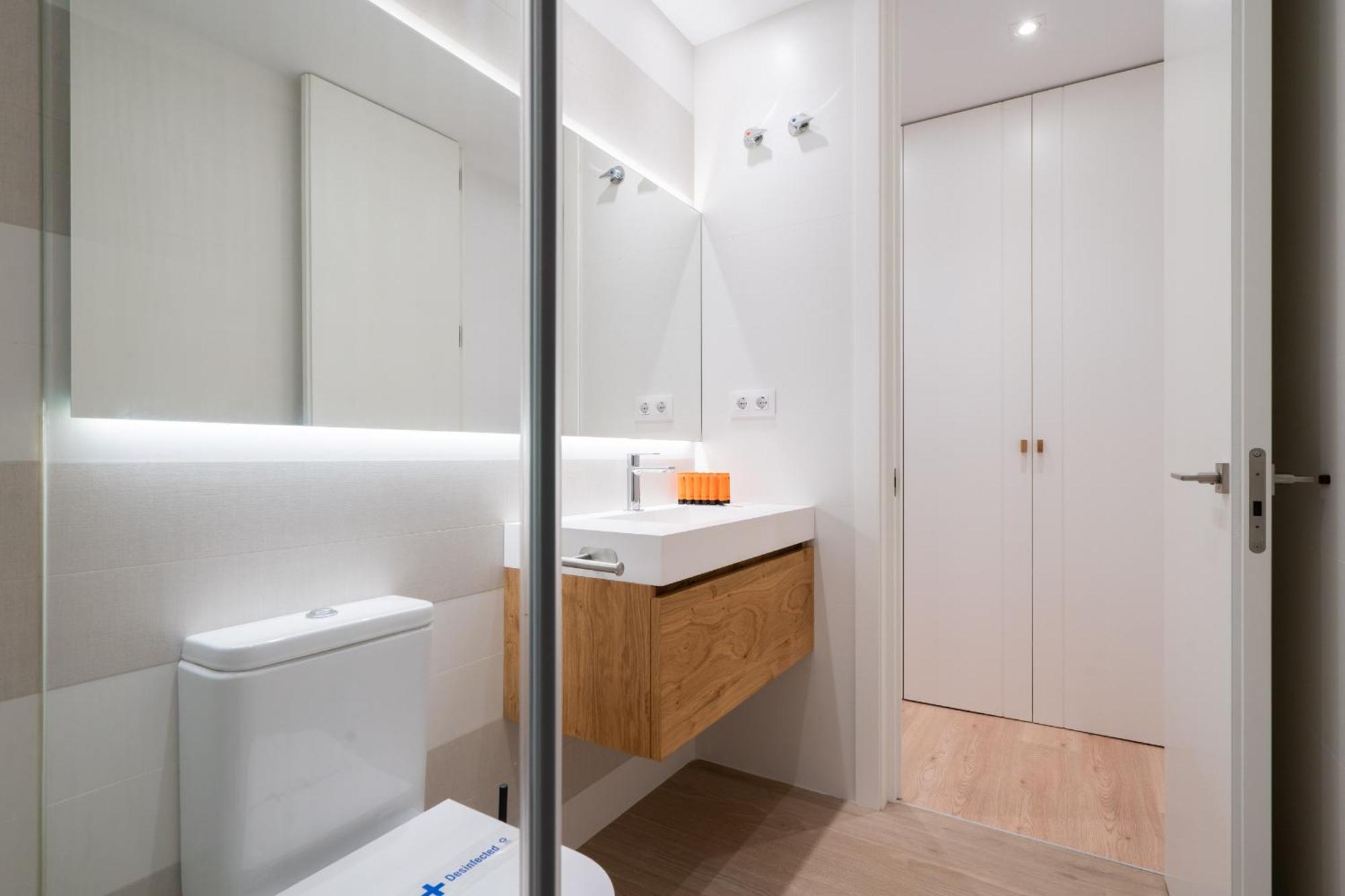 Apartamento Reformado Para 6 Personas En Plena Gran Via Alquiler Temporal Мадрид Экстерьер фото
