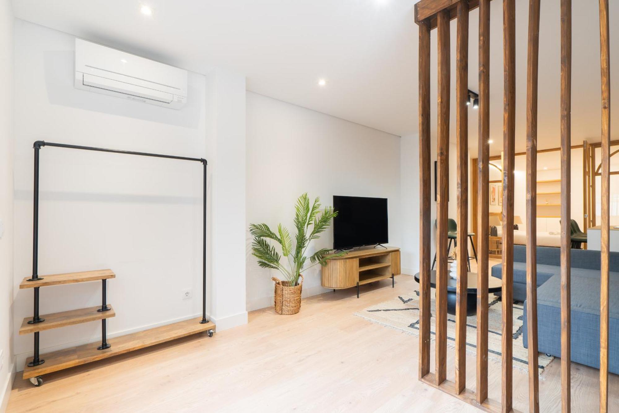 Apartamento Reformado Para 6 Personas En Plena Gran Via Alquiler Temporal Мадрид Экстерьер фото